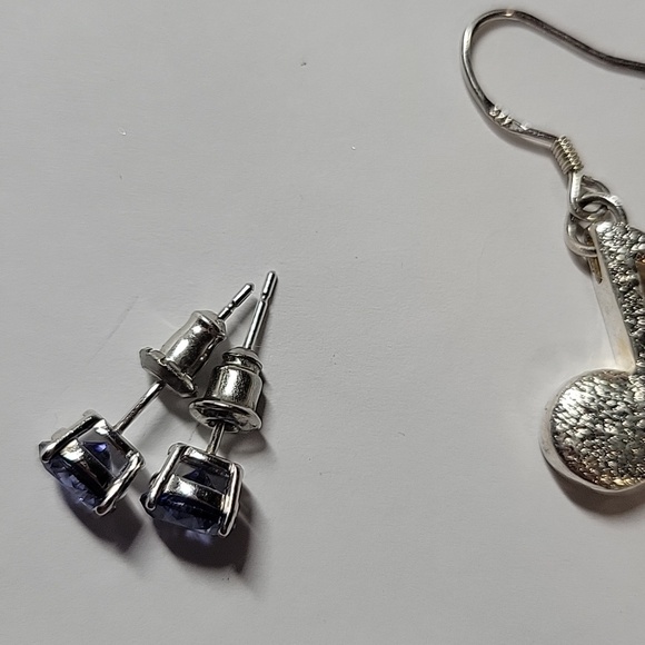 Floral & Musical Note Earring Set - Picture 6 of 6